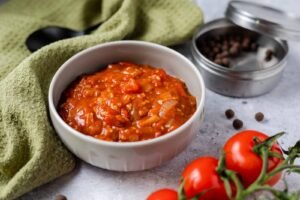 TOMATEN UIENSAUS